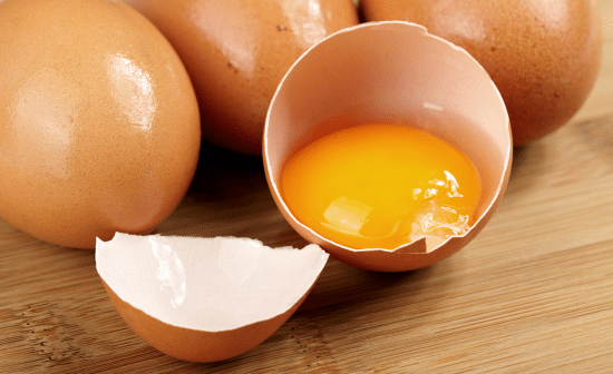ביצים לא מבושלות